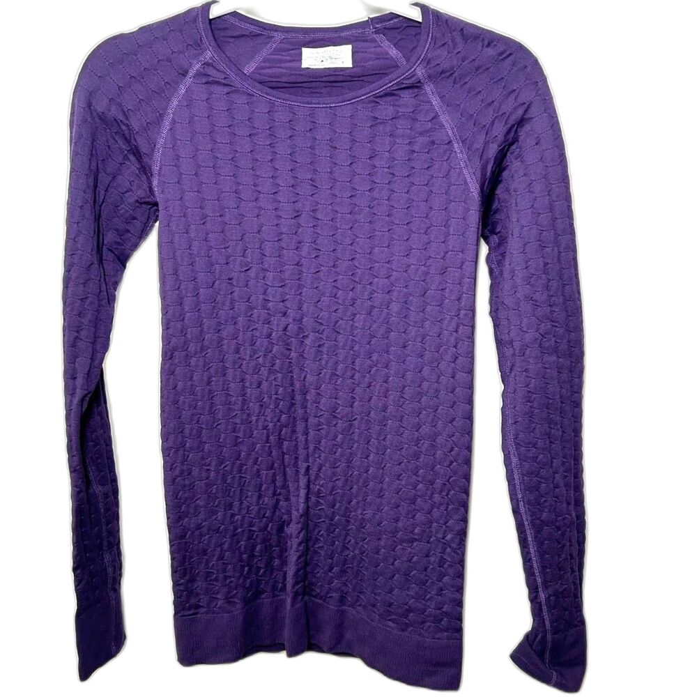 Athleta Epitomize Top textured long-sleeve shirt Small